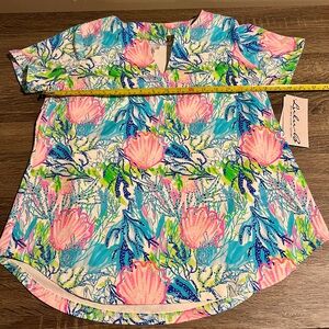 Lulu B UPF50+ Cooling Effect Top in Coral Reef Print Size Medium NWT NEW